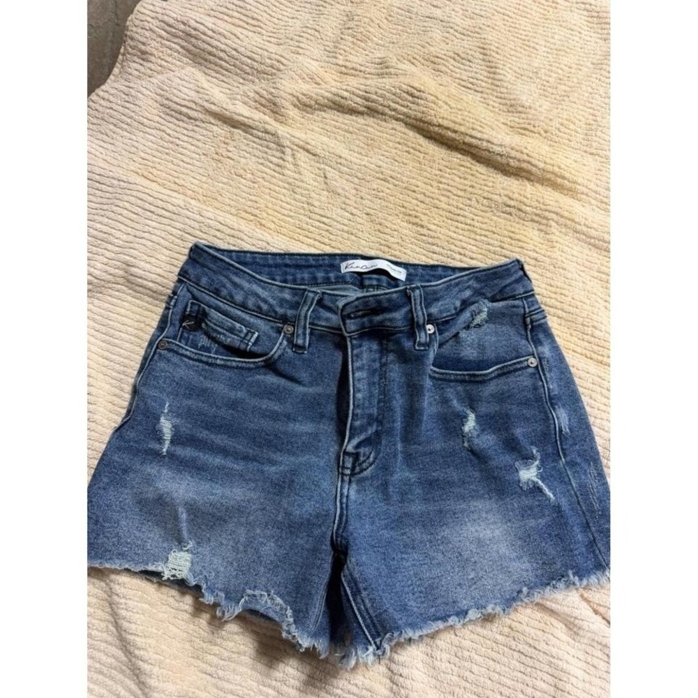 KanCan Maurices Distressed Raw Hem Denim Shorts Medium Wash Size 27 217173